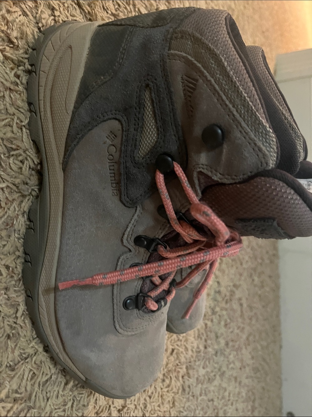 Columbia ladies Gray and pink Hiking Boots with Laces - Picture 3 of 4